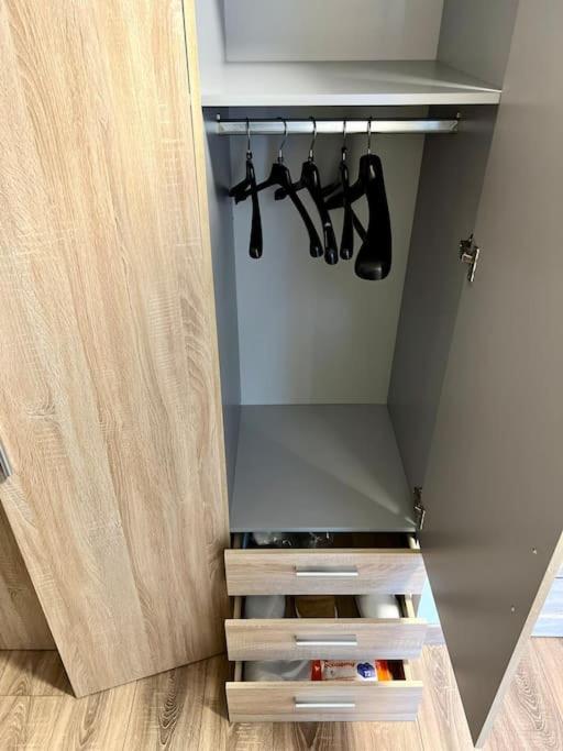 Refurnished In Apartment